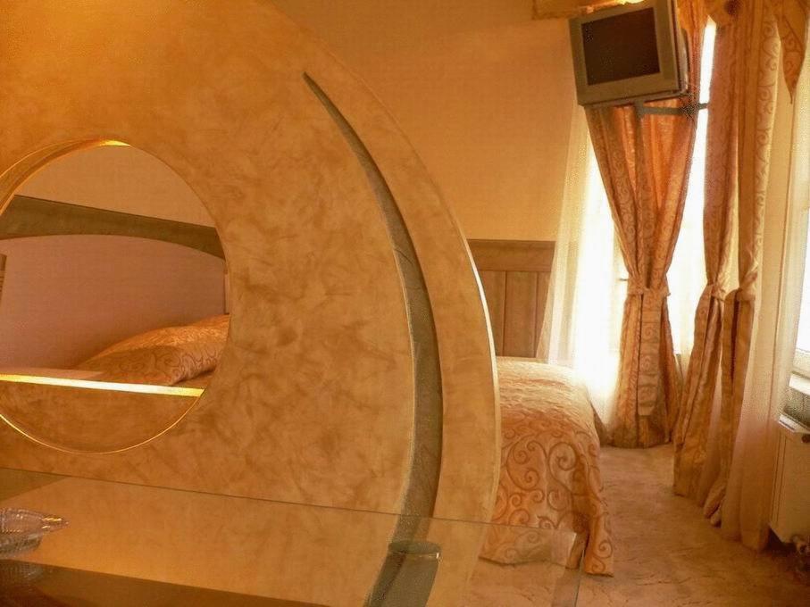 Art Hotel Dali Plovdiv Quarto foto